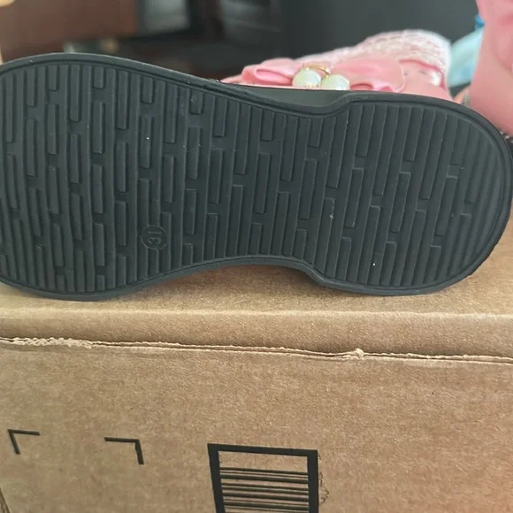 DADAWEN Girl's Waterproof Lace Bowknot Side Zipper 12.5 girl size - Picture 6 of 6